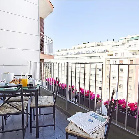 Charmsuites Paralel Barcelona Room photo